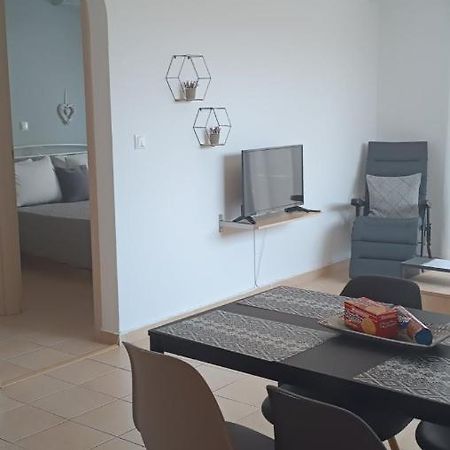 Vasilis Apartment ราฟีนา ภายนอก รูปภาพ