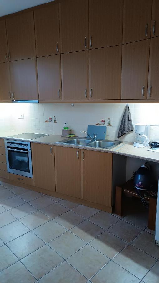 Vasilis Apartment ราฟีนา ภายนอก รูปภาพ