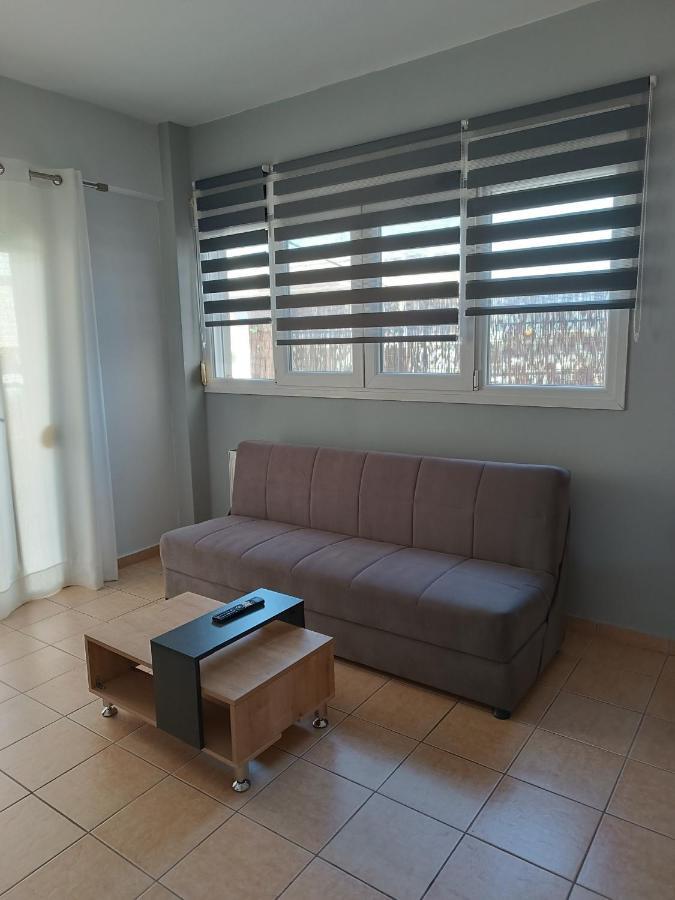 Vasilis Apartment ราฟีนา ภายนอก รูปภาพ