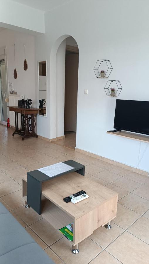 Vasilis Apartment ราฟีนา ภายนอก รูปภาพ